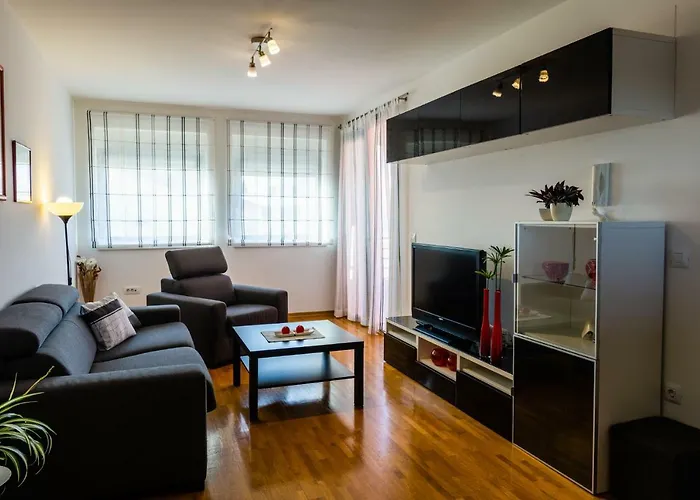Apartment App - 1 *