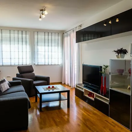 Apartment App - 1 *